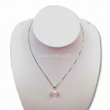 AA-grade Pearl Necklace Available in White China