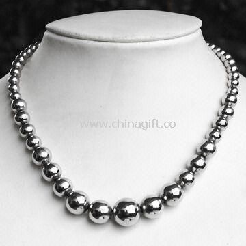 Pearl Necklace with High-polished and Brushed Finish Made of Stainless Steel