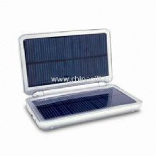 Solar Mobile Phone Charger in Foldable Design with Flashlight and USB Port China