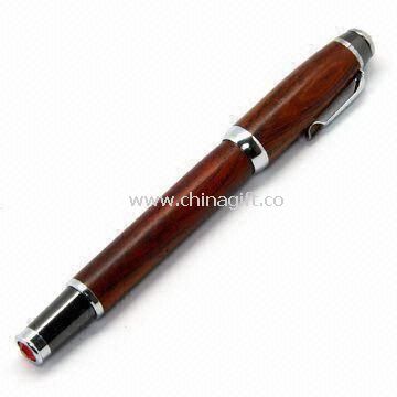 Fountain Pen Made of Maple