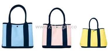 fashionable tote bag