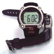 Electronic watch with pulse meter function