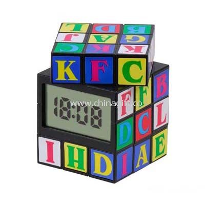 Cube clock