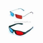 3D plastic glasses medium picture