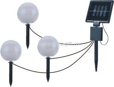 3 ball lights with solar power station