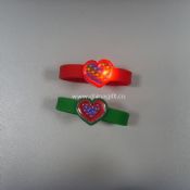Flashing heart shape Bracelet medium picture