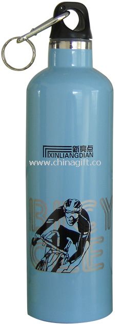 750ml double-wall stainless steel vacuum bottle with an aluminium carabiner
