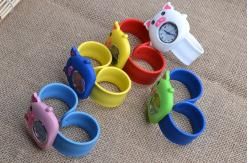 Cadeaux de promotion montres enfants images