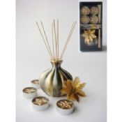 Christmas gold and black luxury reed diffuser gift set images