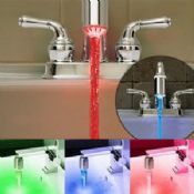 2014 venta caliente temperatura sensible 3 Color cambio Grifos LED luz Tap images