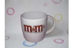 Taza de bebida M & M images