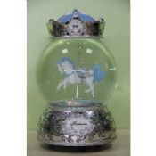 Polyresin tournant Carosels eau / Snow Globes avec musique images