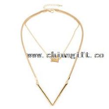 China fabrica de vânzare directă nou design V pandantiv colier bijuterii cu diamante images