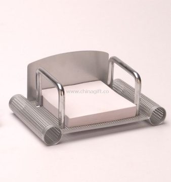 Wire punched memo holder