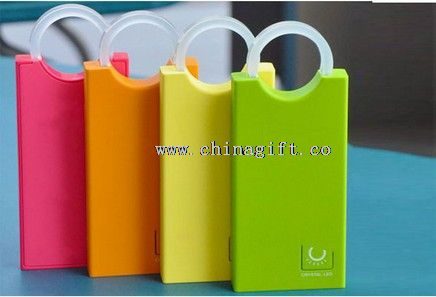 zámek tvar mobilní power bank