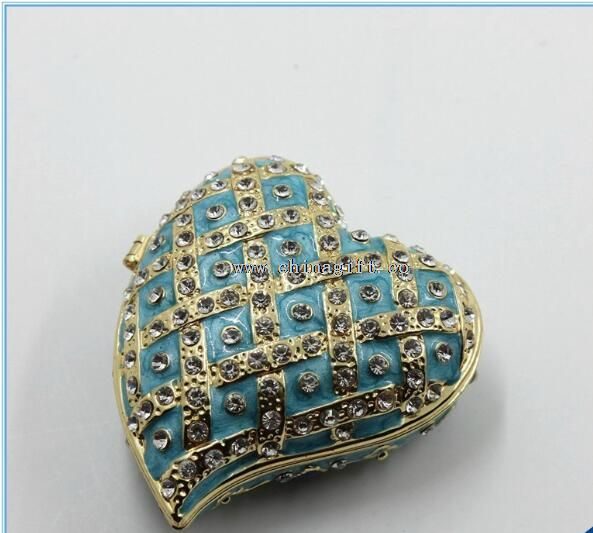 Full Crystals Heart Shape Wedding Favor Box