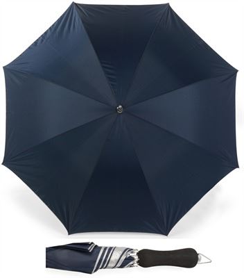 Stříbrnou podšívkou deštník