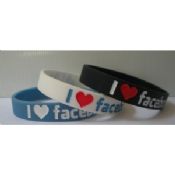 Riempito in colore braccialetti in Silicone sport images
