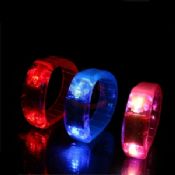 Deportes silicona pulseras LED luz intermitente hasta pulseras para fiesta Club images