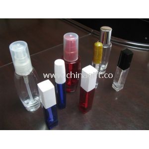 Claro coloridos pequenos plásticos cosméticos recipientes fechados com tampa