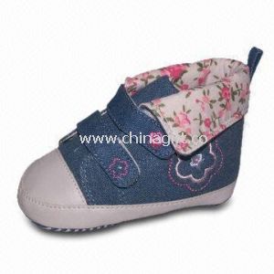 Babies Shoes with Canvas Upper and Rubber Sole