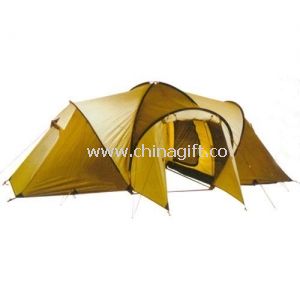 Keluarga berkemah tenda