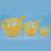 Plastic Colander W/Handle images