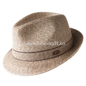 Мода солом'яному капелюсі