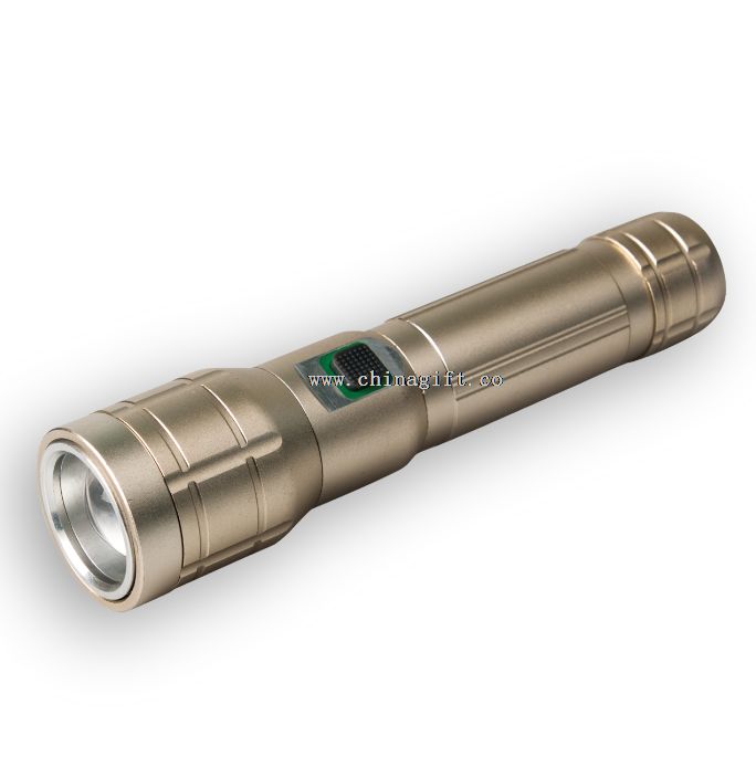 LED svítilna torch