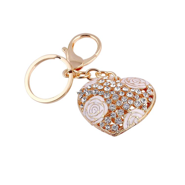 Beautiful rhinestone heart keychain heart charm wedding gift souvenirs for guests