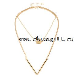 China factory direct sale new design diamond V pendant necklace jewelry