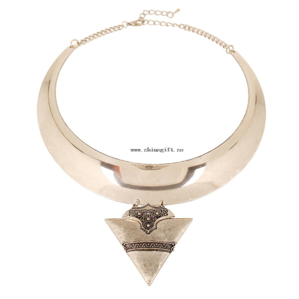 China factory direct sale western style big metal alloy men triangle pendant necklace