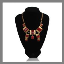 Red rectangular shaped acrylic stone necklace imitation gold pendant images