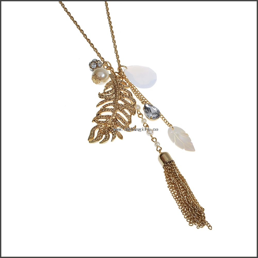 Fashion golden fringe necklace