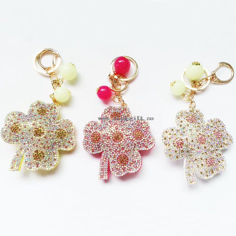 Mobile Keychain maker latest keychains four leaf shape for girls