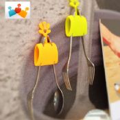 Söta färgglada hängande design gaffel och sked hållare images