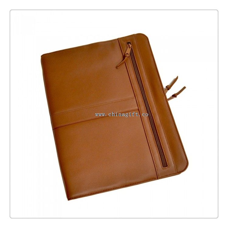 Padfolio repujado de cuero