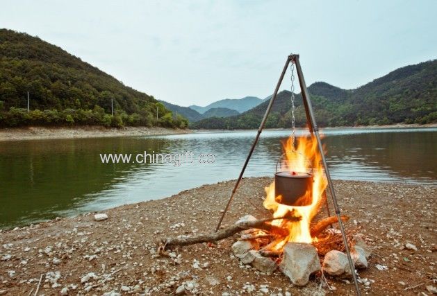 Portátil de aluminio telescópica camping barbacoa soporte en trípode