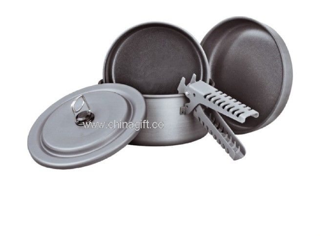 Hard anodized aluminum camping cookware