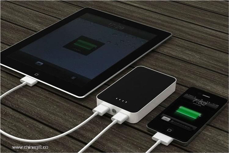 banco de energía del cargador de usb dual de 8000mah