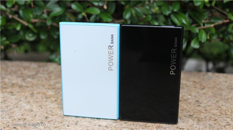 Lustro power bank 2200mah