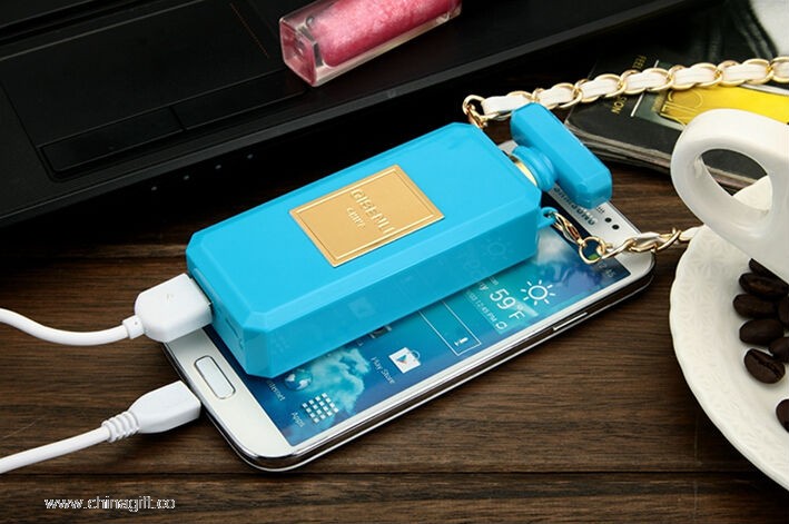 Fashionable perfume 2600mah mini power bank