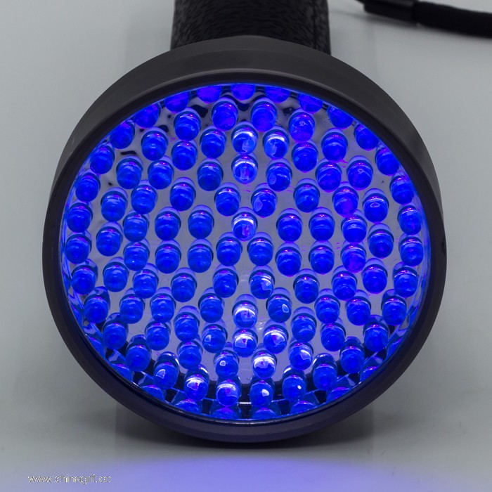 6 AA 100 LED ultravioleta luz de la antorcha