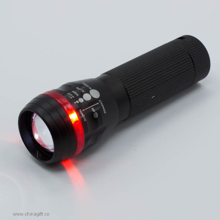 led professional zoom flashlight