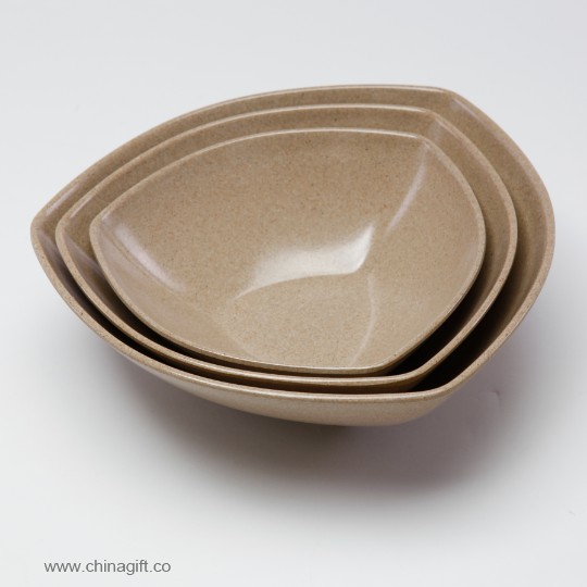different size triangular bowl